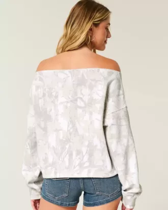 Easy Double Off-the-Shoulder Camo Sweatshirt