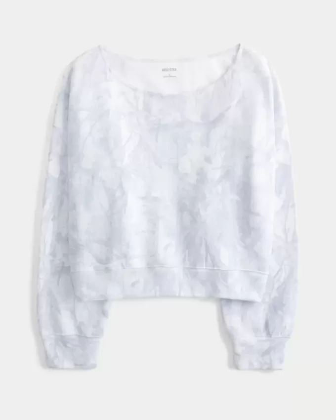 Easy Off-the-Shoulder Camo Sweatshirt