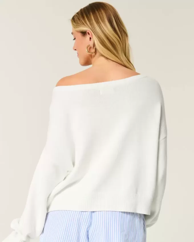 Easy Off-the-Shoulder Fish Graphic Sweater