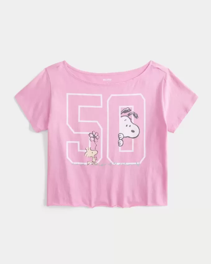 Easy Off-the-Shoulder Snoopy Graphic Tee