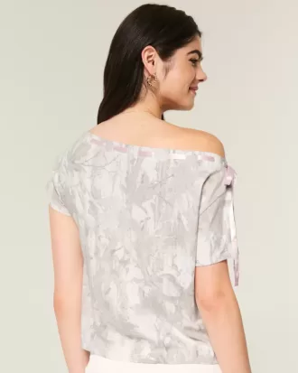 Easy Off-the-Shoulder Tie Camo T-Shirt