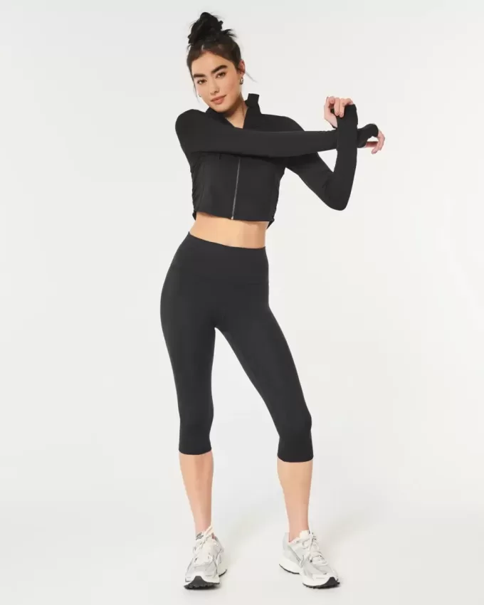 Gilly Hicks Active Recharge Capri Leggings