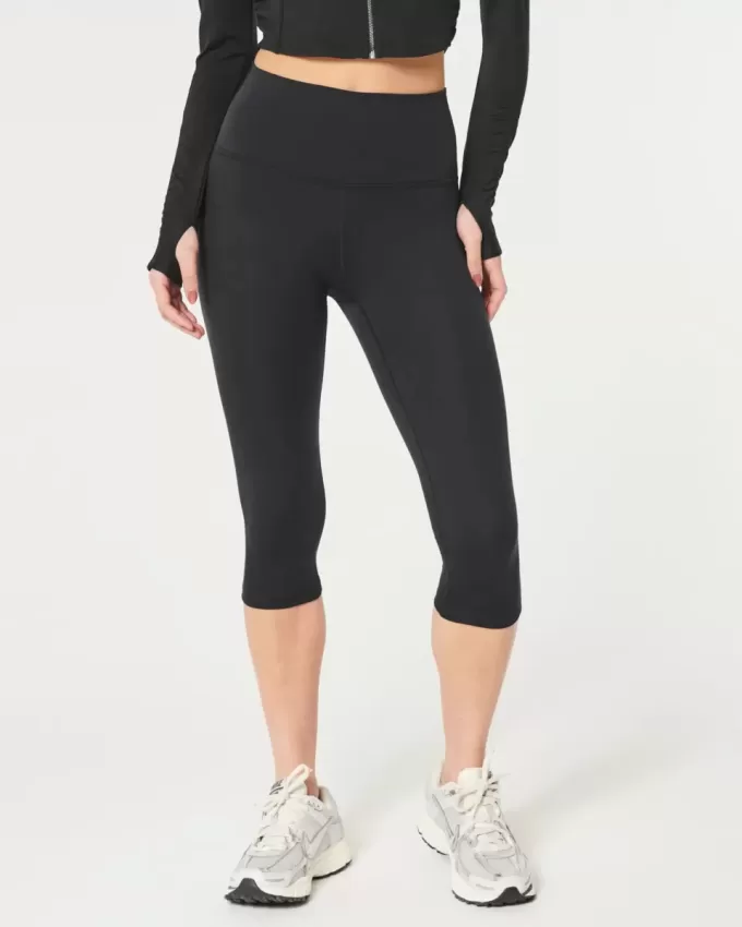 Gilly Hicks Active Recharge Capri Leggings