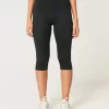 Gilly Hicks Active Recharge Capri Pants