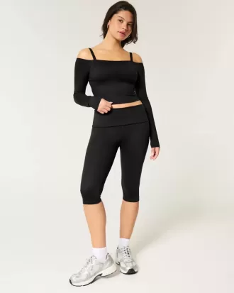 Gilly Hicks Active Recharge Foldover Waist Capri Pants Gilly Hicks Active Recharge Foldover Waist Capri Pants