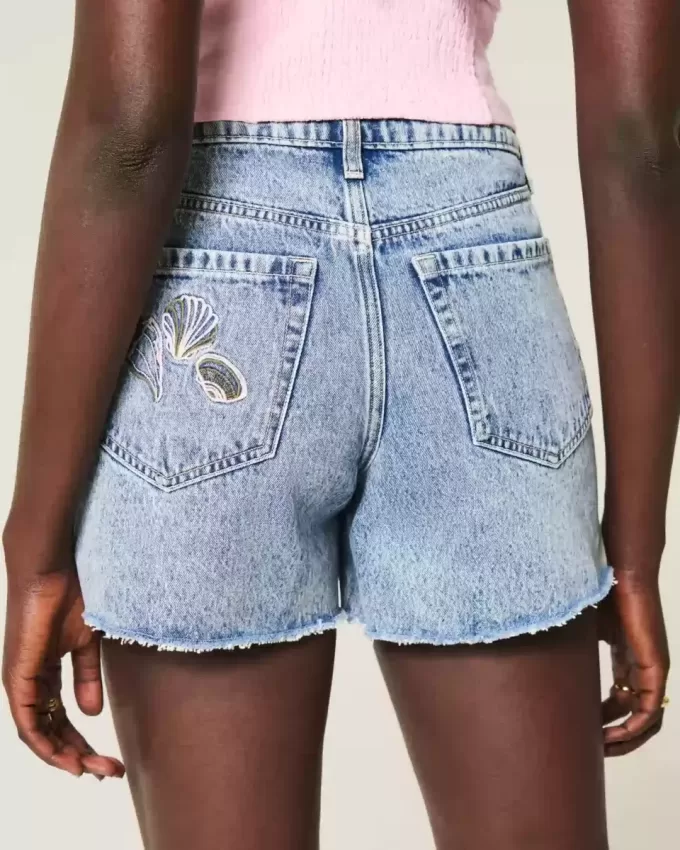 High-Rise Medium Wash Shell Embroidered Baggy Denim Shorts 5″ High-Rise Medium Wash Shell Embroidered Baggy Denim Shorts 5″