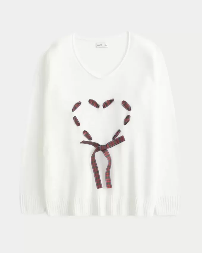 Hollister Comfy Cloud Oversized Heart Sweater Hollister Comfy Cloud Oversized Heart Sweater