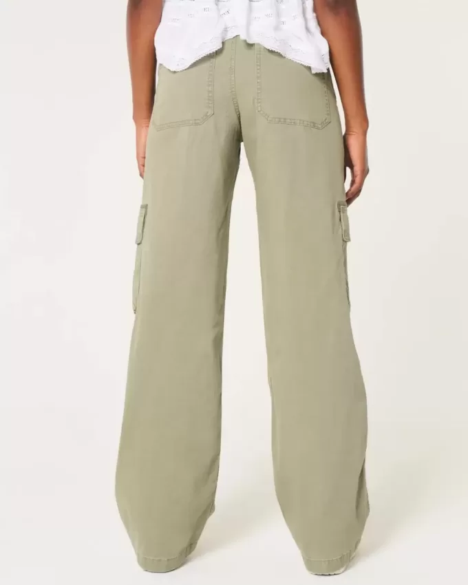 Low-Rise Baggy Cargo Pants