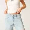 Low-Rise Light Wash Baggy Denim Shorts 5″