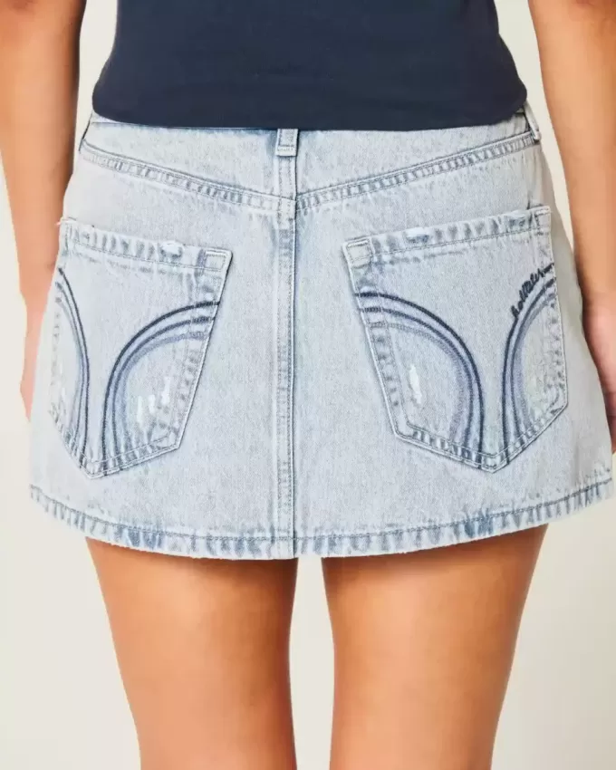 Low-Rise Light Wash Denim Mini Skort Low-Rise Light Wash Denim Mini Skort