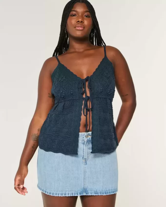 Low-Rise Medium Wash Denim Mini Skort Low-Rise Medium Wash Denim Mini Skort