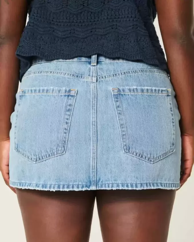 Low-Rise Medium Wash Denim Mini Skort Low-Rise Medium Wash Denim Mini Skort