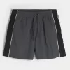 Mid-Thigh Baggy Soccer Shorts