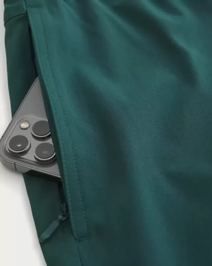 Mid-Thigh Hybrid Active Shorts Mid-Thigh Hybrid Active Shorts