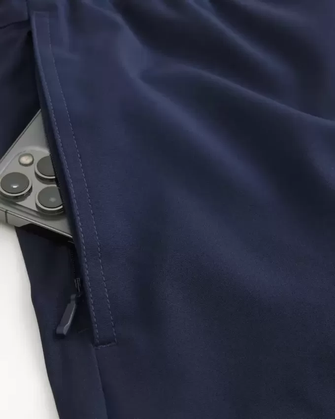 Mid-Thigh Hybrid Active Shorts Mid-Thigh Hybrid Active Shorts