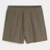 Mid-Thigh Hybrid Active Shorts Mid-Thigh Hybrid Active Shorts