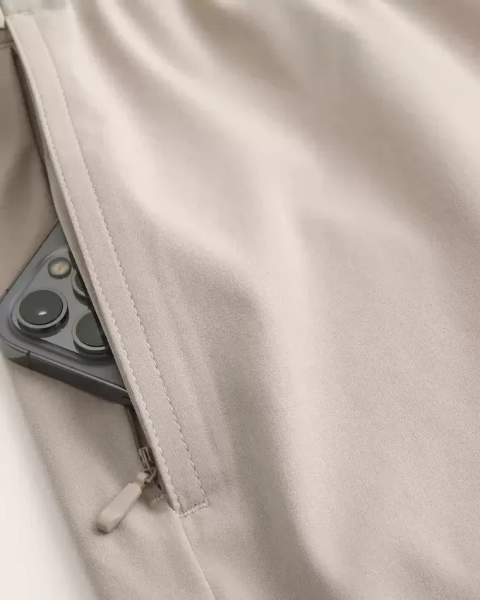 Mid-Thigh Hybrid Active Shorts Mid-Thigh Hybrid Active Shorts