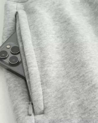 Mid-Thigh Loose Fleece Shorts