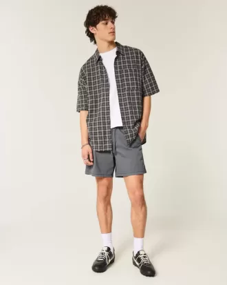 Mid-Thigh Twill Pull-On Shorts
