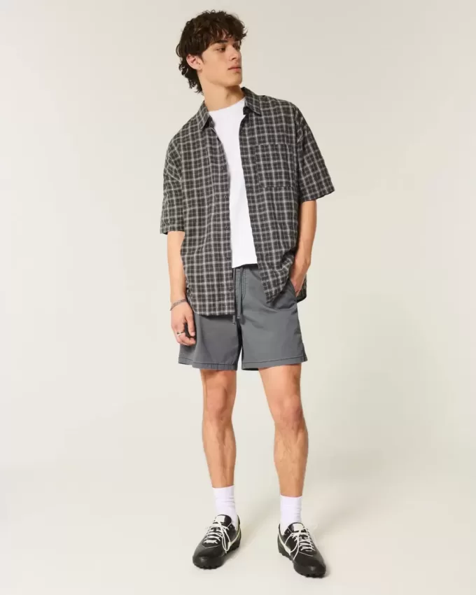 Mid-Thigh Twill Pull-On Shorts