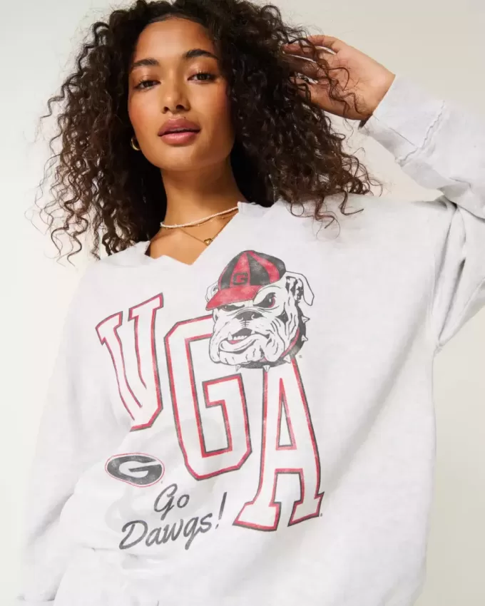 Oversized UGA Dawgs Graphic Notch-Neck Sweatshirt Oversized UGA Dawgs Graphic Notch-Neck Sweatshirt