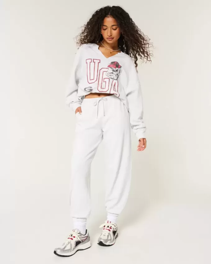 Oversized UGA Dawgs Graphic Notch-Neck Sweatshirt Oversized UGA Dawgs Graphic Notch-Neck Sweatshirt